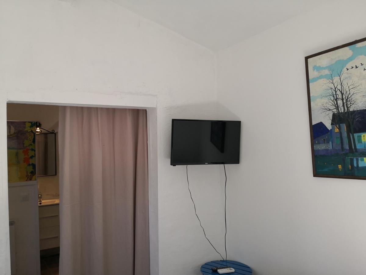 La Petite Maison De Lingling Морнас Екстериор снимка