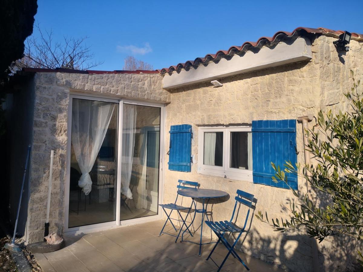 La Petite Maison De Lingling Морнас Екстериор снимка